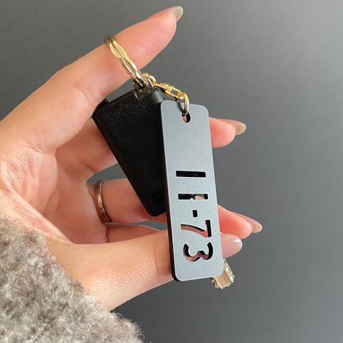 送料無料】マットブラック ナンバープレート キーホルダー ギフト 車鍵