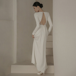 バックコンシャス ウェディングドレス 長袖 スレンダー　前撮りドレス　フォトウェディング（WD242002） 1枚目の画像