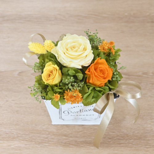 ☆送料無料 プリザーブドフラワー／ 誕生日 お祝い 花 フラワー