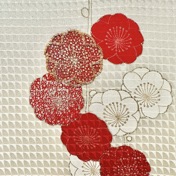 着物のファブリックパネル　輝く紅白の梅（3枚セット）　着物リメイク　インテリア　古民家　ひなまつり　壁飾り　ギフト　日本 4枚目の画像