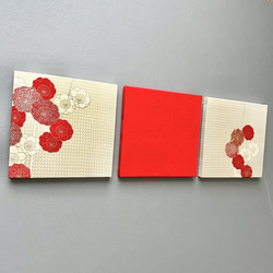 着物のファブリックパネル　輝く紅白の梅（3枚セット）　着物リメイク　インテリア　古民家　ひなまつり　壁飾り　ギフト　日本 1枚目の画像