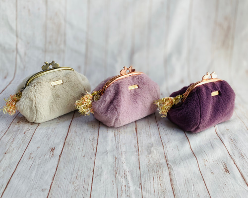 ふわふわボアのがま口ポーチ がま口 SUZU 通販 17182163｜Creema(クリーマ)