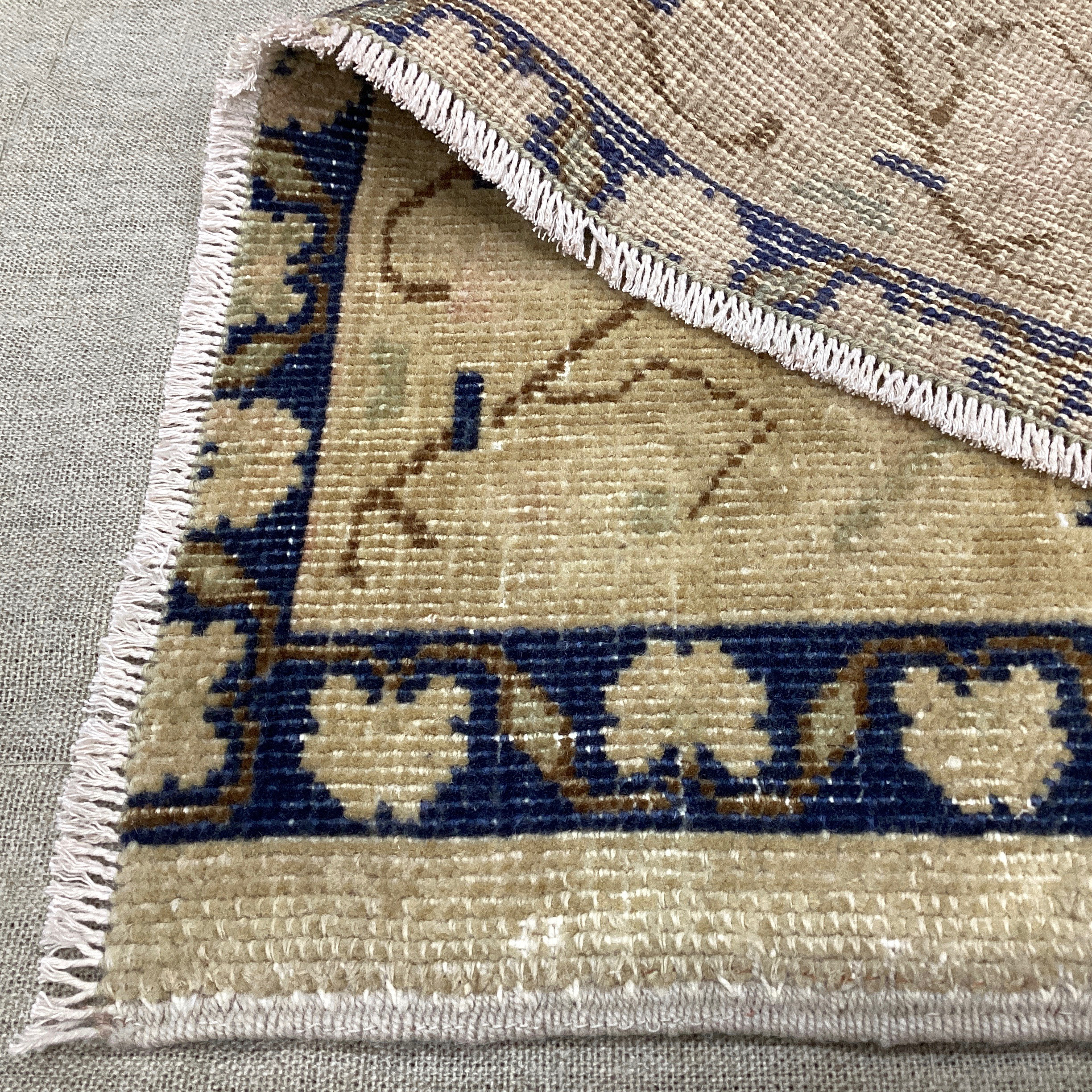 手織りトルコ絨毯 95x54cm ヴィンテージラグ