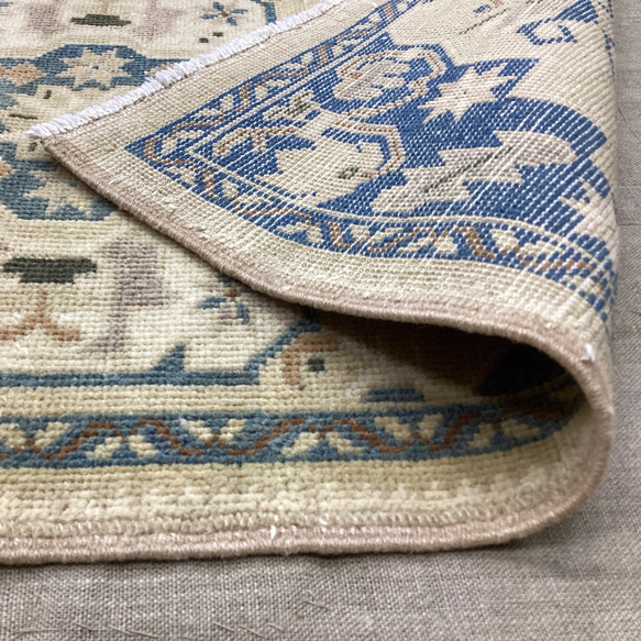 手織りトルコ絨毯 106x53cm ヴィンテージラグ 8枚目の画像