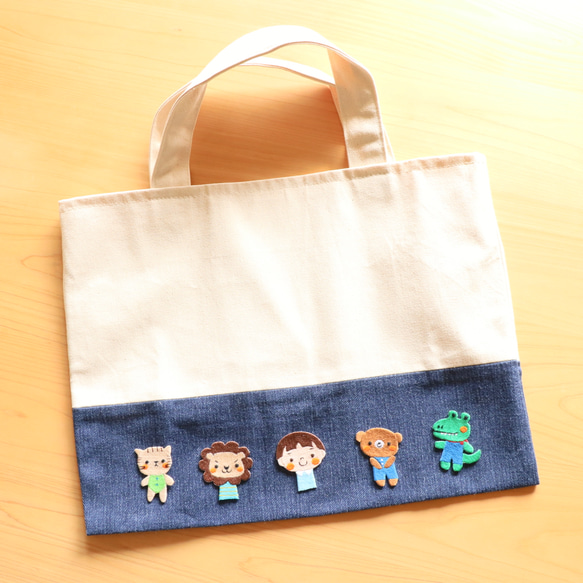 名入れできる くまの女の子の刺繍ワッペン＊おしゃれで可愛い刺繍アップリケ♪アイロンorシール選べる　お名前ワッペン 人気・おすすめ｜使いやすい・旅行におすすめ 品質保証 全国発送 正規品・日本国内発送・安心保証付き