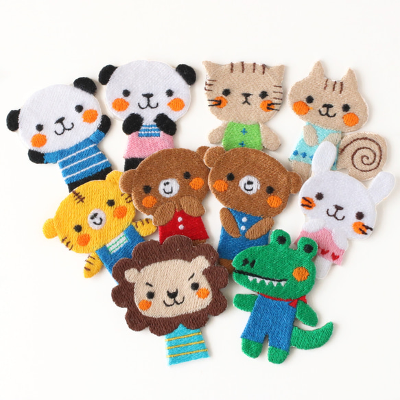 名入れできる くまの女の子の刺繍ワッペン＊おしゃれで可愛い刺繍アップリケ♪アイロンorシール選べる　お名前ワッペン 人気・おすすめ｜使いやすい・旅行におすすめ 品質保証 全国発送 正規品・日本国内発送・安心保証付き