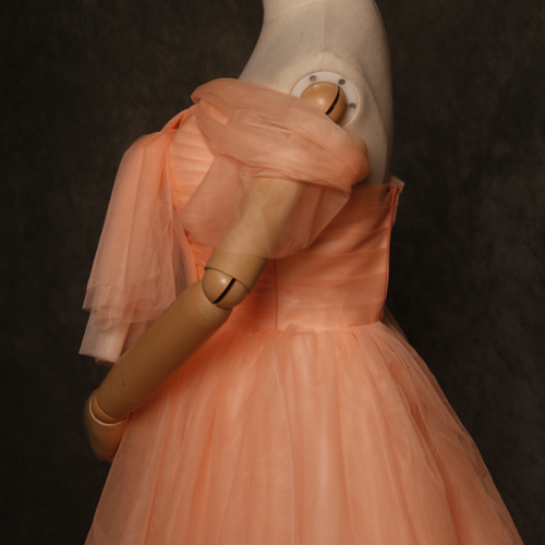 送料無料！ウェディングドレス ベアトップ チュールスカート オレンジ  