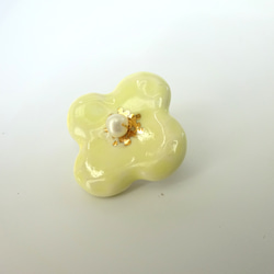 小さな花のbroach（クリームイエロー） 3枚目の画像
