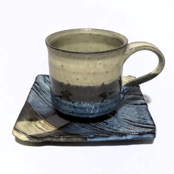 青いモダンなコーヒーカップ 4枚目の画像