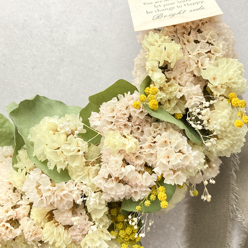 ミモザと白花のハーフリース ドライフラワーリース fit=scale-down,w=1200