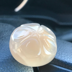 ゴビ石−1202 ゴビ瑪瑙　彫刻『和菓子』　設計不良