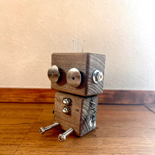 世界に一つだけのN ROBO/手作りロボット/木製ロボット/廃材/飾り/置物