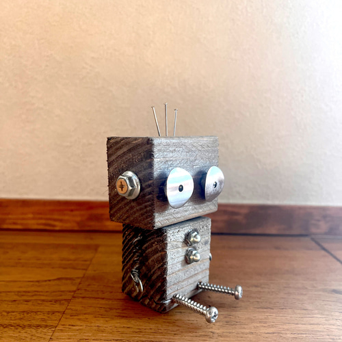 世界に一つだけのN ROBO/手作りロボット/木製ロボット/廃材/飾り/置物