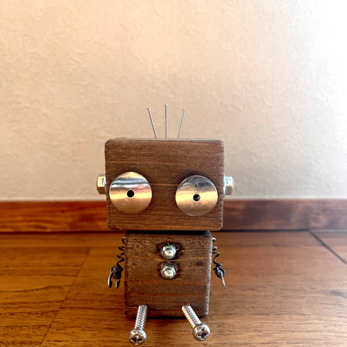 手作り　置物 世界に一つだけのN ROBO/手作りロボット/木製ロボット/廃材/飾り/置物