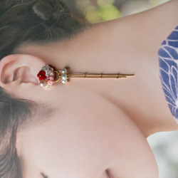 紅色花鈎織吊飾耳環 第2張的照片