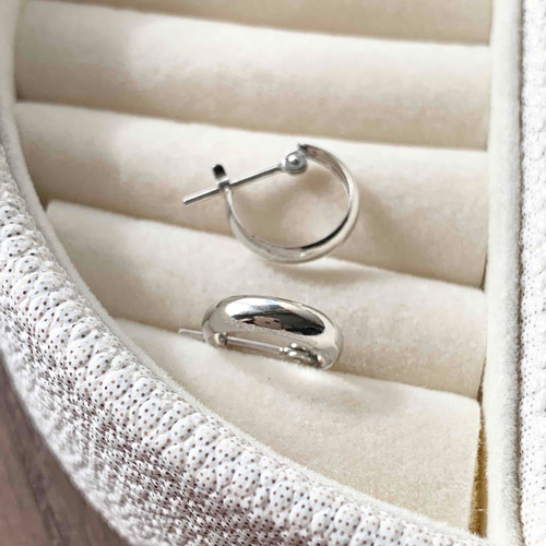 プラチナ【3×10mm 月甲フープピアス】Pt900刻印入 日本製 ペア ピアス