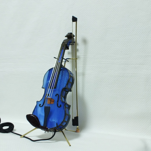 杜若色（カキツバタ）のバイオリンLL2（白混じりの青） ステンドグラス