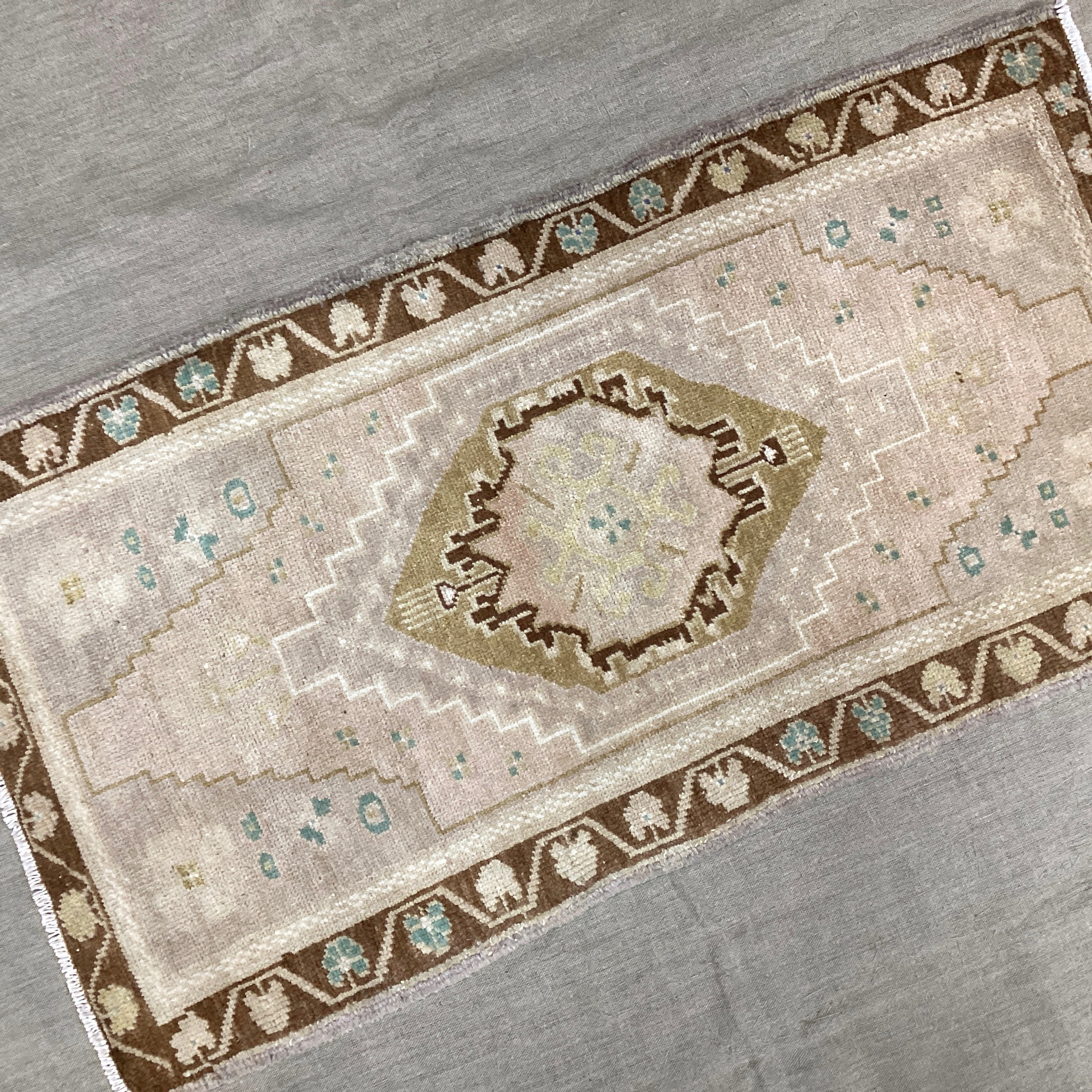 手織りトルコ絨毯 96x51cm ヴィンテージラグ