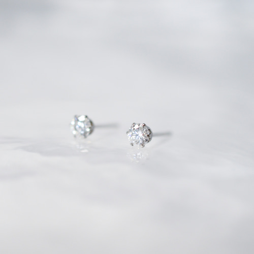 【MoMoNa様】グリーンモアサナイト ピアス サージカルステンレス シルバー モアサナイト ピアス (ディープグリーン/5㎜)＠サージカルステンレス