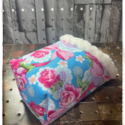 モモンガポーチ　ピンクお花フリル ef5b7ac7ecd9a0ed6ebb6876e9eda8