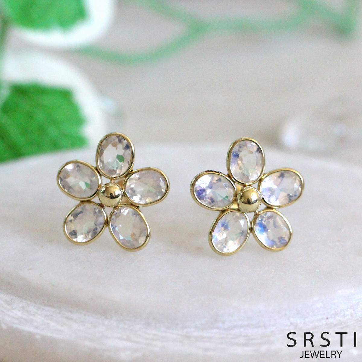 ★現品限り即納★レインボームーンストーン K18 フラワーイヤリング