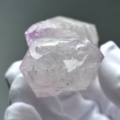 ベラクルス アメジスト 結晶 原石 クラスター 鉱物 鉱石 標本 水晶 クォーツ アメジスト 単結晶 ポイント (約3.1g) メキシコ ベラクルス産