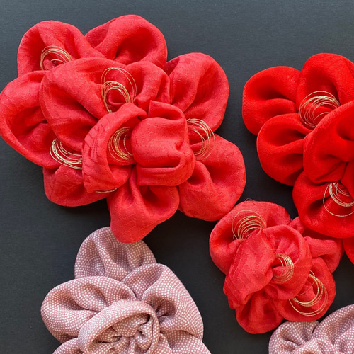 ウェディング髪飾り 赤 和装髪飾り ヘアアクセサリー 振袖 打掛 袴