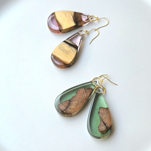 うるつやピアス【流木】のウッドレジン しずくピアス(イヤリング) 透明