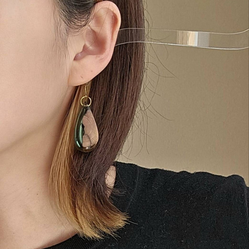 うるつやピアス【流木】のウッドレジン しずくピアス(イヤリング うるつやピアス【流木】のウッドレジン しずくピアス(イヤリング