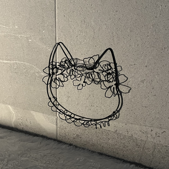 桜の花冠と猫　welcome ウェルカム　ワイヤーアート　レタリング　虫ピン無料 3枚目の画像