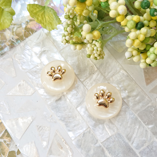 猫の手ボタン☆2個 r3 肉球/ネコ/動物/ボタン/カボション ボタン こう