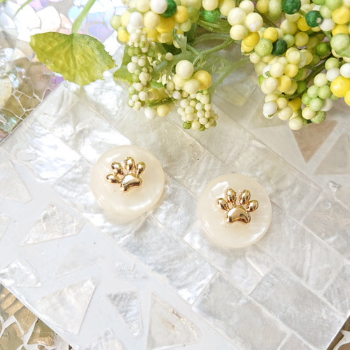 猫のボタン☆2個 i-1 ボタン/カボション/ネコ/動物