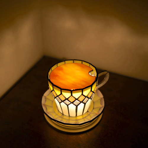 ティーカップのランプ ✤ ＜ステンドグラス＞ ✤ スタンドライト