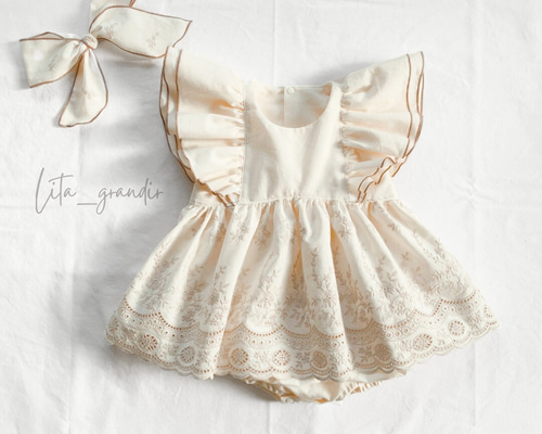 エンブロイダリーロンパース 5b341e79e8537b51a772da4adcc87a