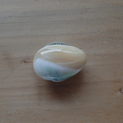 沖縄産夜光貝　穴なしパーツ　滴型 12㎜厚 2枚目の画像