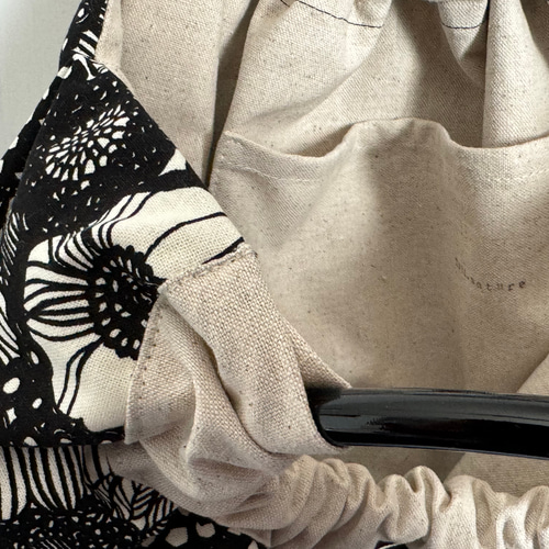 【ぽんぽこりん】ふっくらリンググラニーバッグ【M】【S】 再々入荷】大花黒リンググラニーバック 綿麻 北欧 トートバッグ Tutu