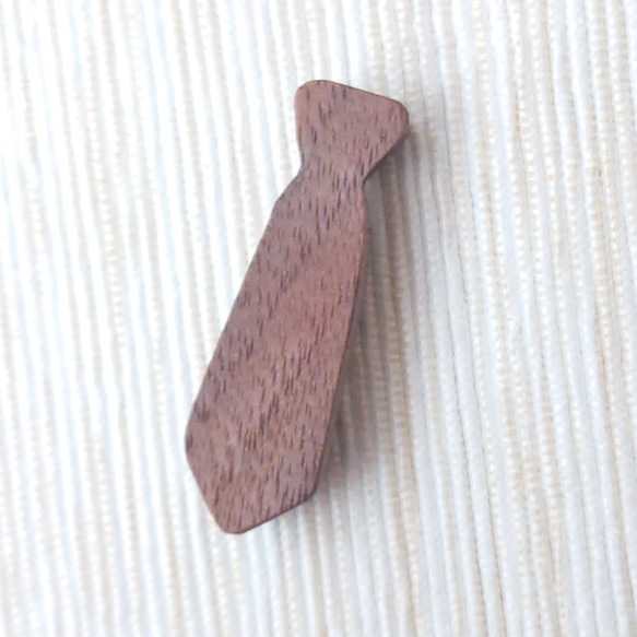 ネクタイ型、木製箸置き 4枚目の画像