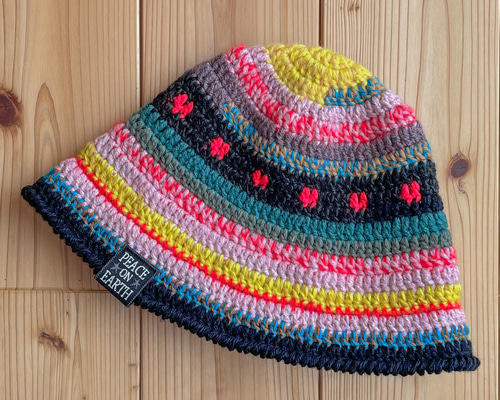 Y.A.R.Nクロスモチーフ ニットハット 美品 中古・古着通販】Y.A.R.N. (ヤーン) クロスモチーフニット