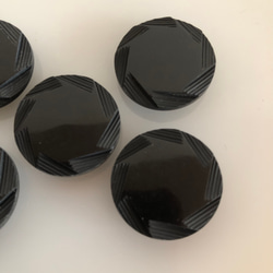 アンティーク ボタン 5個　ビンテージ 昭和 レトロ 個性的 ハンドメイド素材 日本製 ポップ アクセ ブラック　黒 3枚目の画像