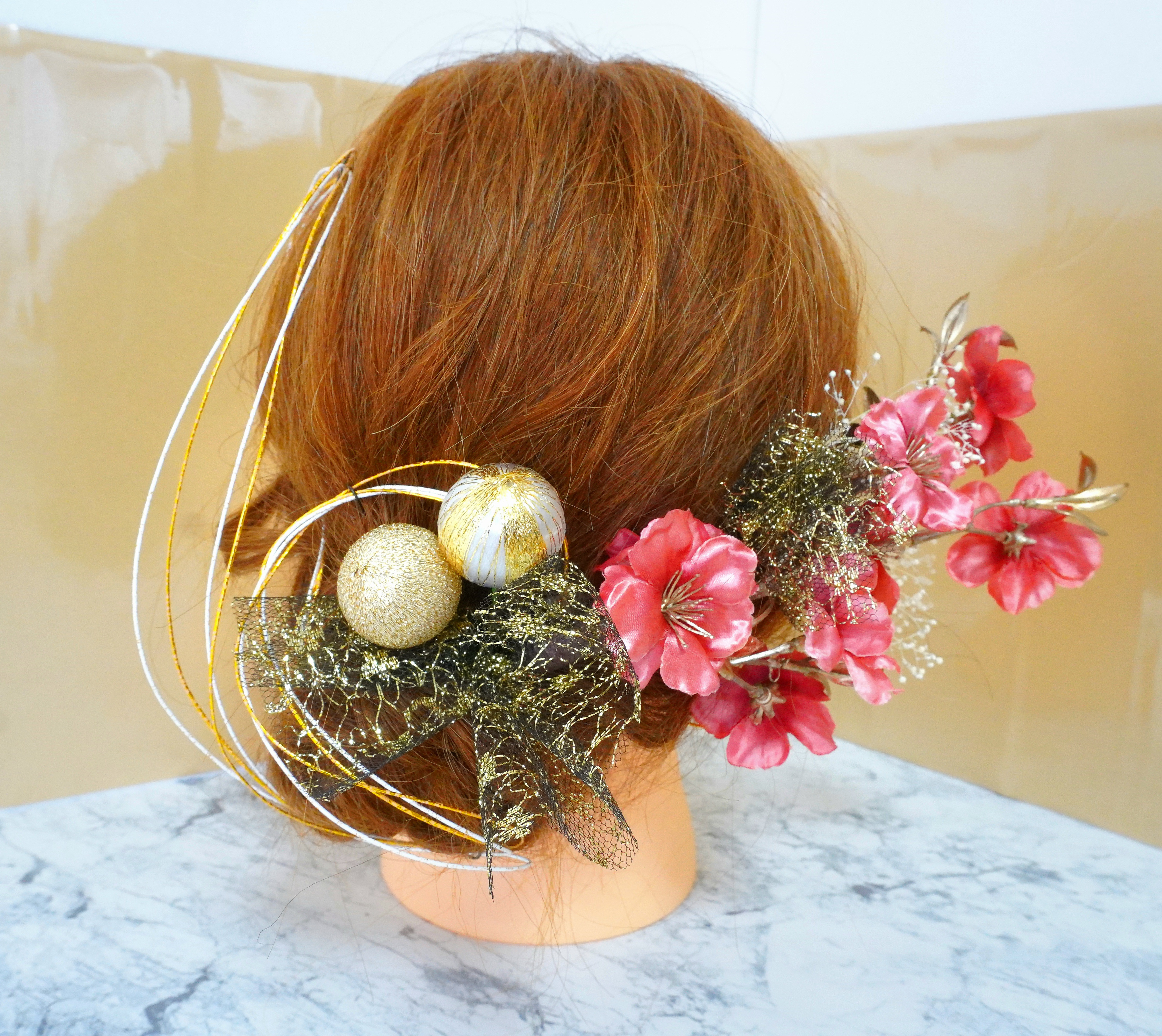 【送料一律500円】ヘッドドレス　梅×毬×ゴールドチュール　卒業式など…髪飾り