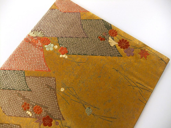 [(16)1827] 日式餐墊，47 公分/磁磚形珠地小袖圖案/純絲/花瓶墊 第3張的照片