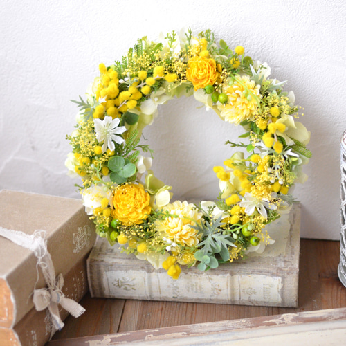 ナチュラルリース ミモザリース ミモザたっぷりナチュラルリース | iichi 日々の暮らしを心地よくする