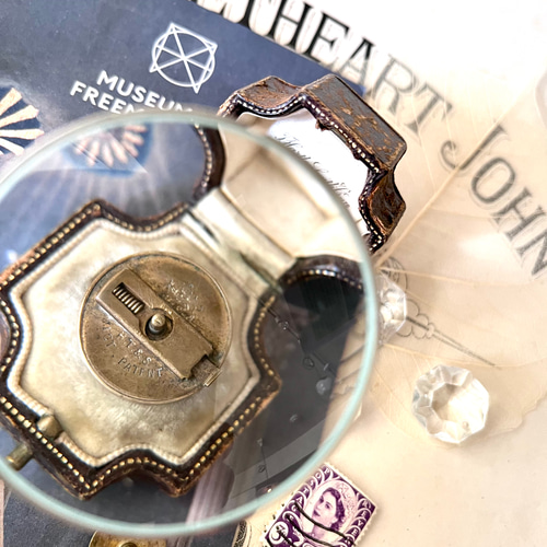 英国で出会った♪ アンティーク フリーメイソンのスタッドボタン 真鍮