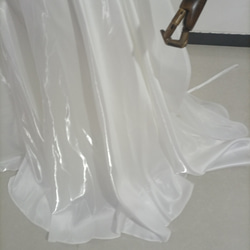 婚紗，光面，裸上衣，泡泡袖，荷葉邊，豪華背面絲帶，婚宴 第3張的照片
