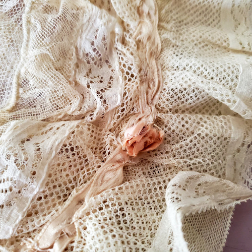 フランスアンティーク チュールレースとモチーフ 小さなボネ レース