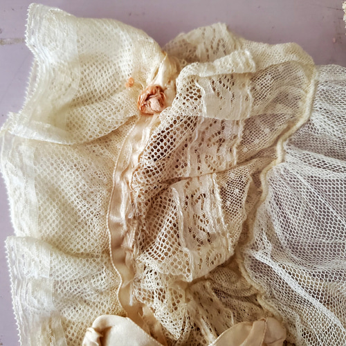 フランスアンティーク チュールレースとモチーフ 小さなボネ レース