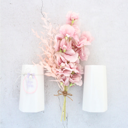 ✮【ꫛꫀꪝ・小さな花束シリーズ】スイートピーの小さな花束ꕤ*白い器と器の飾りはオプションで購入できます。 2枚目の画像