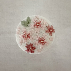 〈刺繍キット〉桜の刺繍ブローチ -丸 - 5枚目の画像