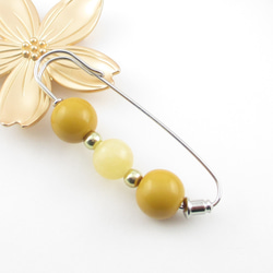 アラゴナイトは、あの日もやる気満々なので、積極的に挙手します♪<カブトピンブローチ>SB1004 1枚目の画像