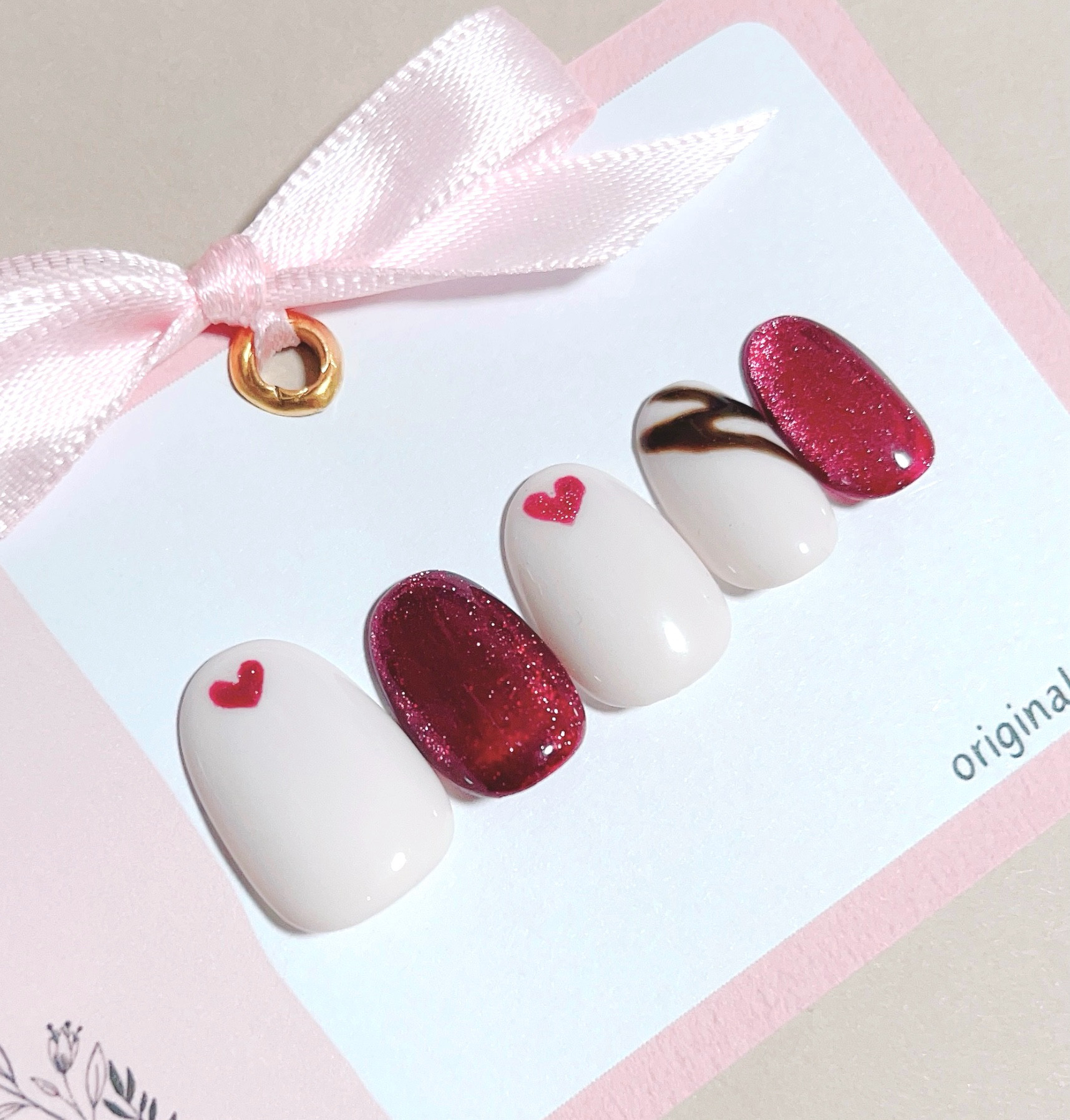 no.028いちご ネイルチップ ガーリー ピンク 赤 マグネット チェック 花 no.028いちご ネイルチップ ガーリー ピンク 赤 マグネット チェック